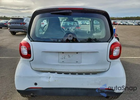 2016 Smart Fortwo из США, поврежденный, VIN WMEFJ5DA8GK103531